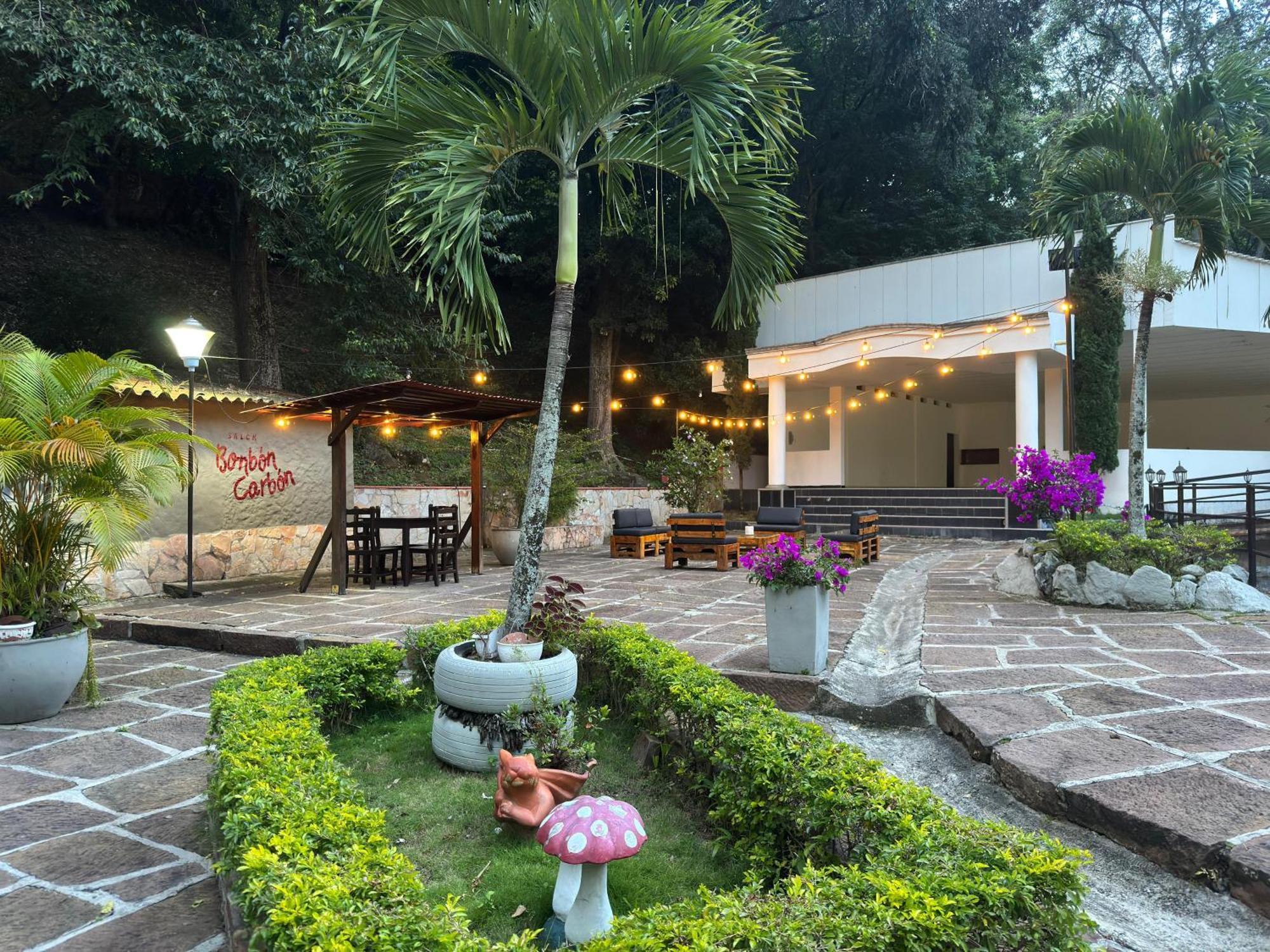 Hotel Campestre Santa Catalina San Gil Exterior photo