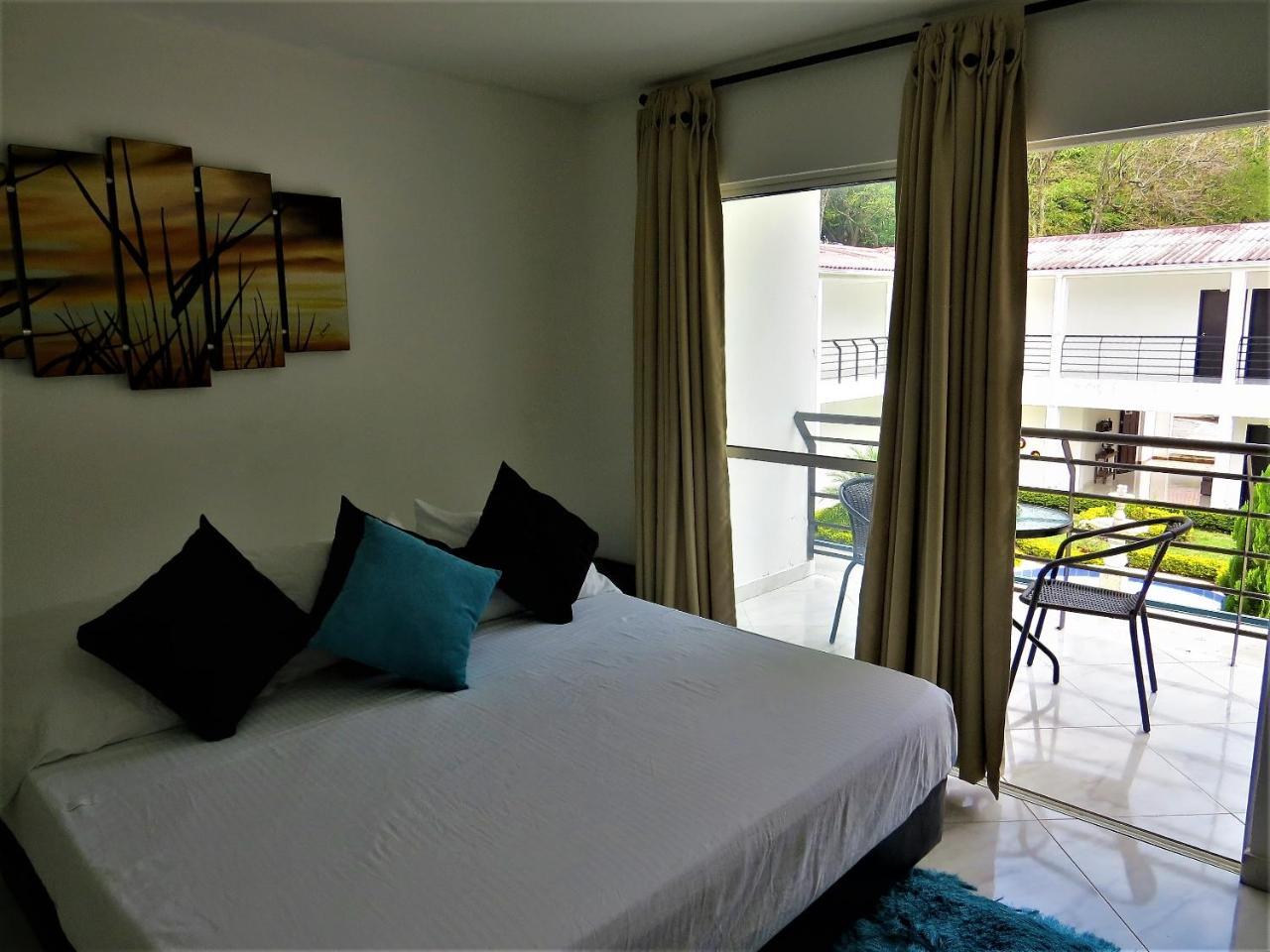Hotel Campestre Santa Catalina San Gil Exterior photo