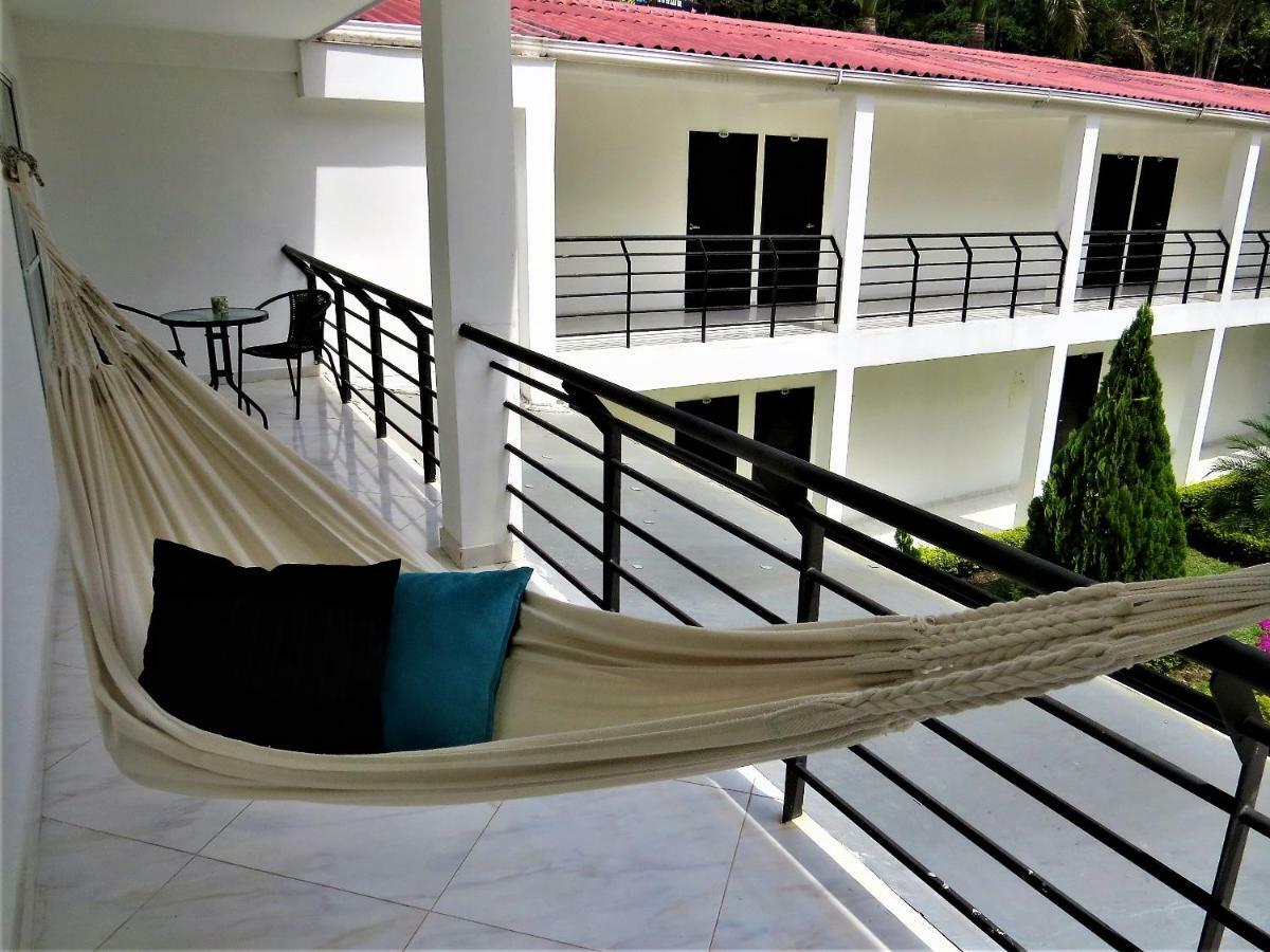 Hotel Campestre Santa Catalina San Gil Exterior photo
